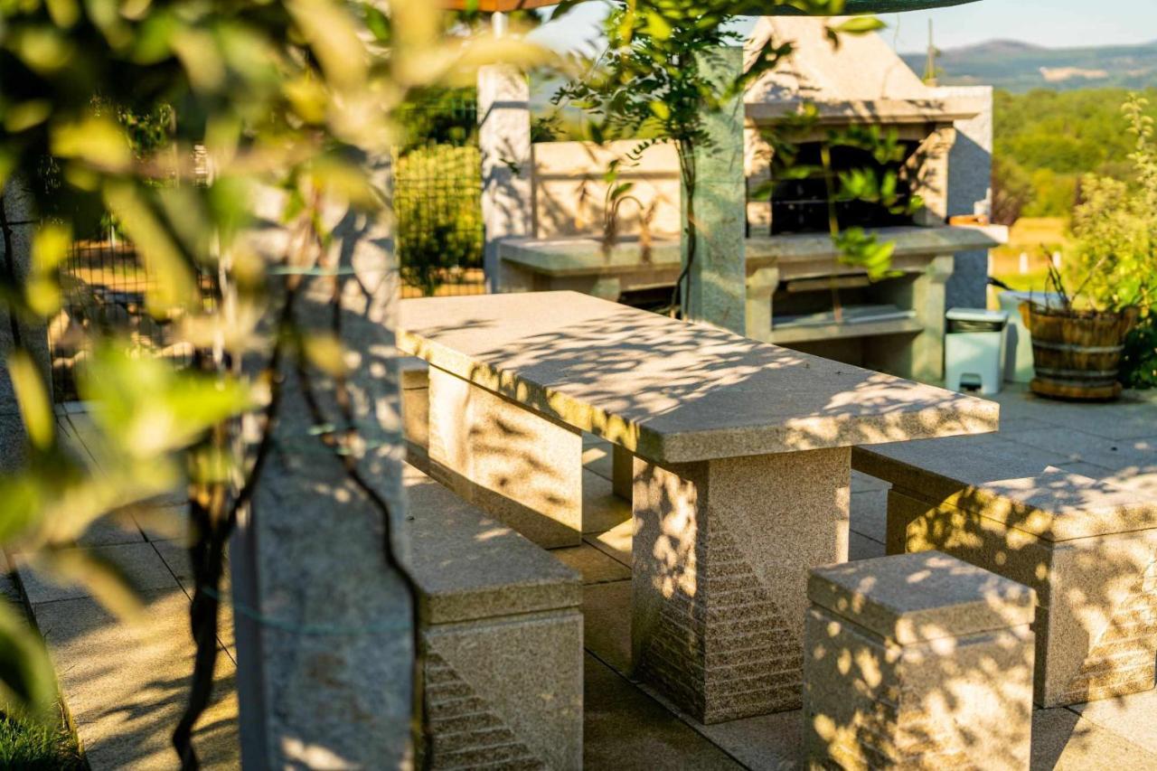 Apartmán O Muino Casa Ferrador Ribeira Sacra Barantes Exteriér fotografie
